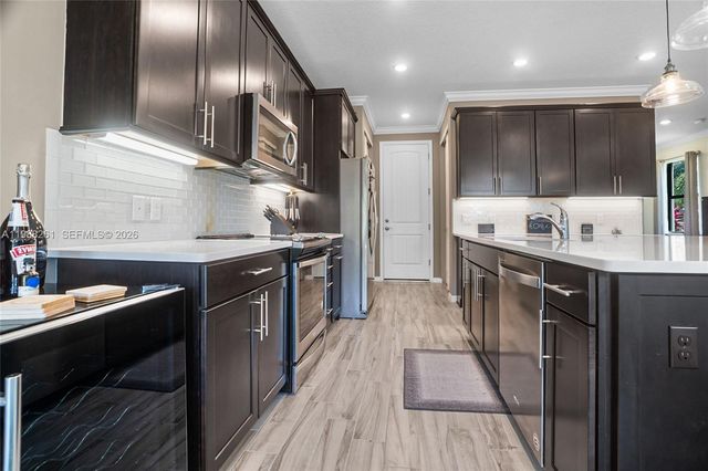 8240 Tailshot Ct, Lake Worth, FL 33467