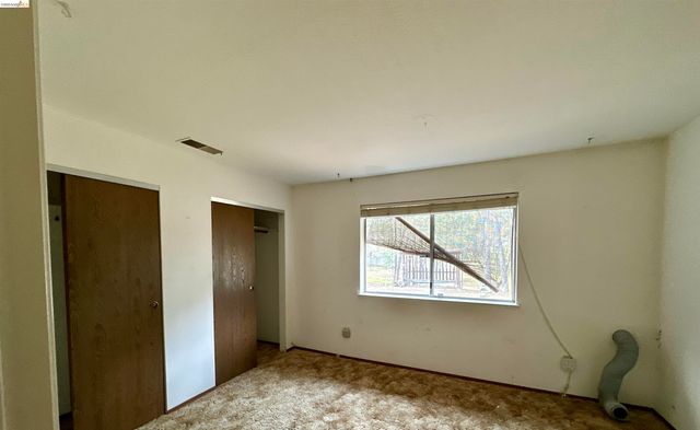 19046 Digger Pine St, Groveland, CA 95321