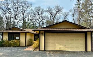 19046 Digger Pine St, Groveland, CA 95321