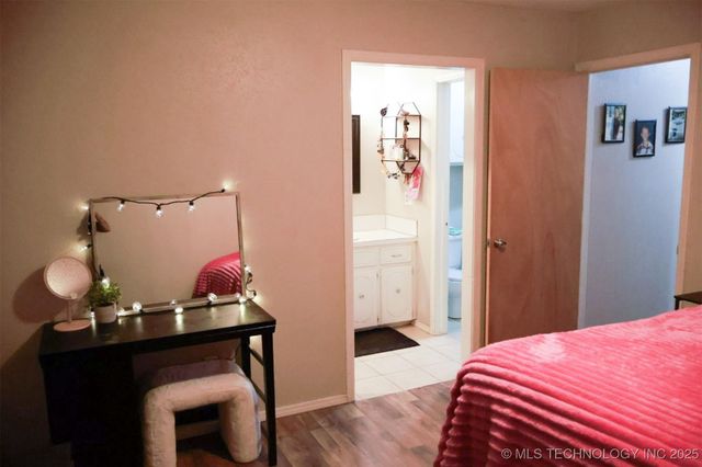 101 Honeysuckle Lane, Pryor, OK 74361