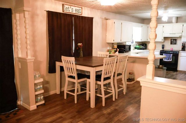 101 Honeysuckle Lane, Pryor, OK 74361