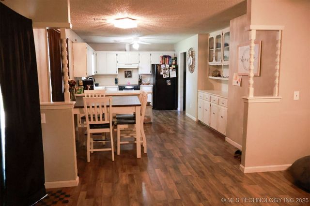 101 Honeysuckle Lane, Pryor, OK 74361