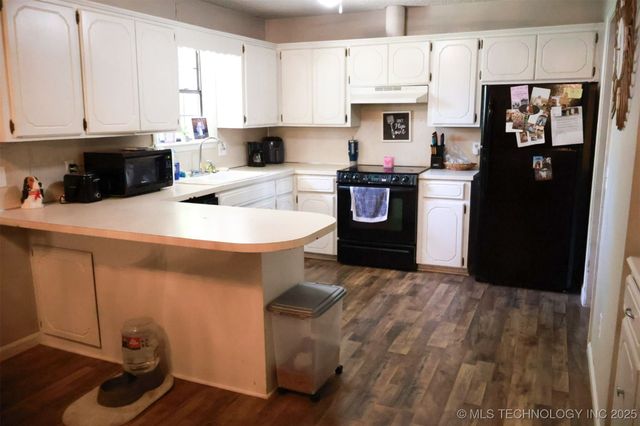 101 Honeysuckle Lane, Pryor, OK 74361