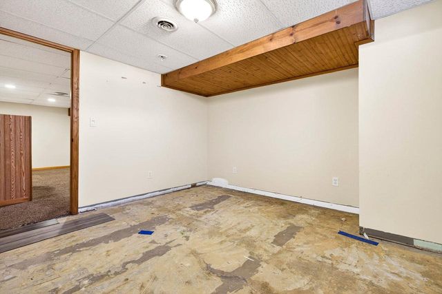 916 CHARLES STREET, Little Chute, WI 54140