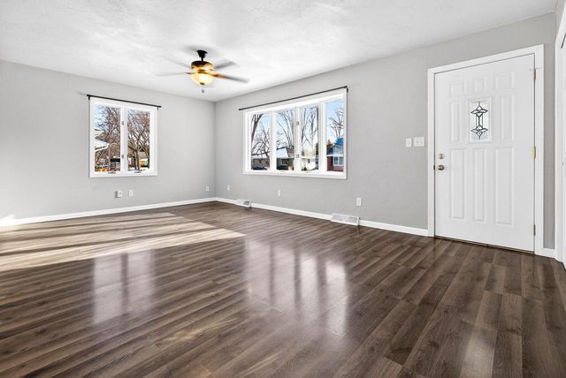 916 CHARLES STREET, Little Chute, WI 54140