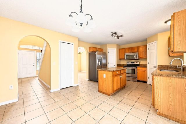 274 CURTIS AVENUE, Groveland, FL 34736
