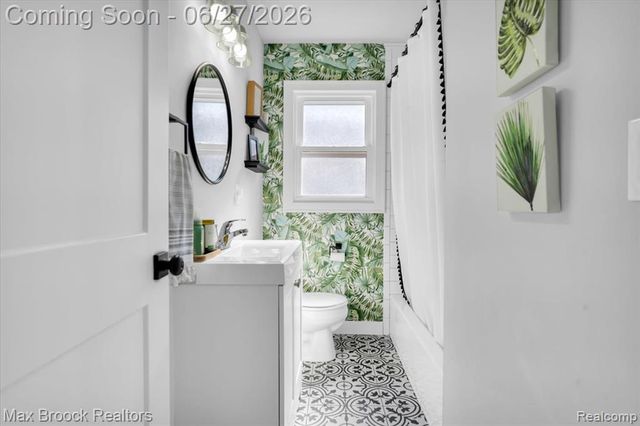 4203 Berkshire Road, Royal Oak, MI 48073