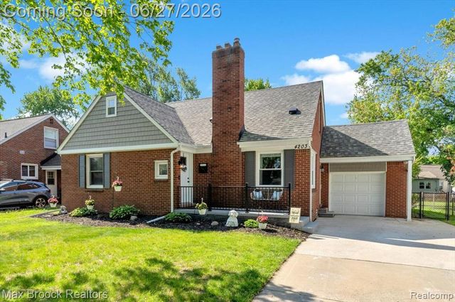 4203 Berkshire Road, Royal Oak, MI 48073