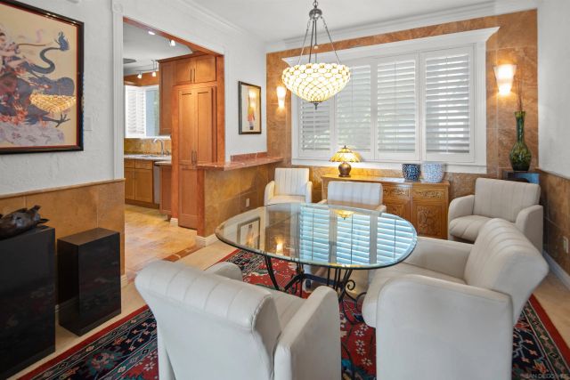 5383 Chelsea 201, La Jolla, CA 92037