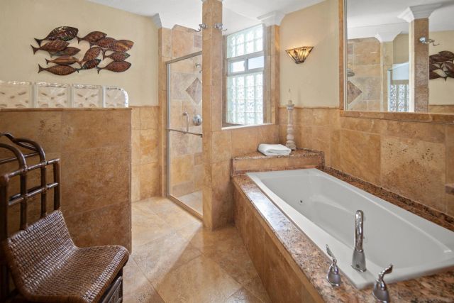 5383 Chelsea 201, La Jolla, CA 92037