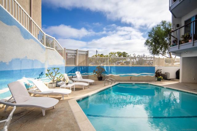 5383 Chelsea 201, La Jolla, CA 92037