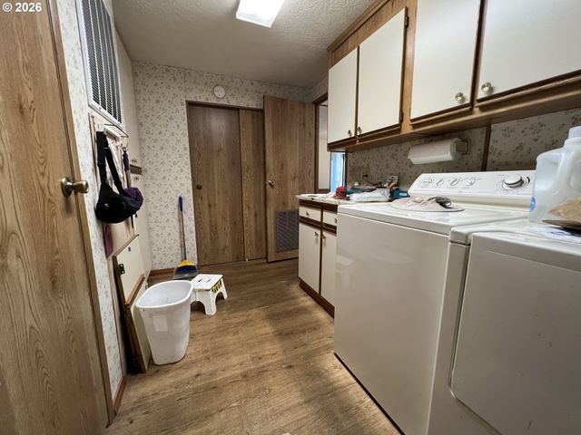 16063 DRIFTWOOD Ln 12, Brookings, OR 97415