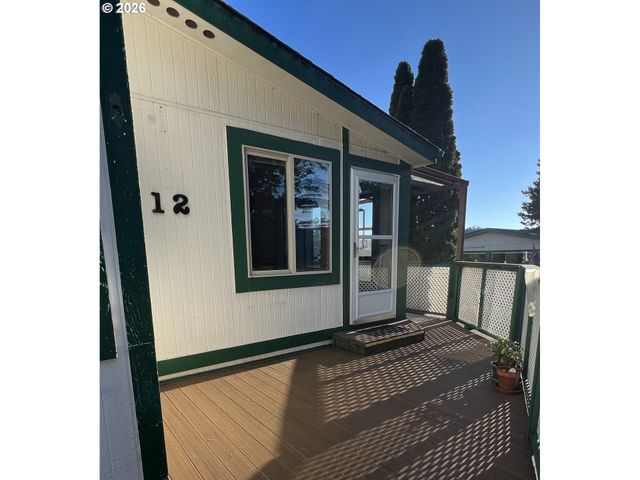 16063 DRIFTWOOD Ln 12, Brookings, OR 97415