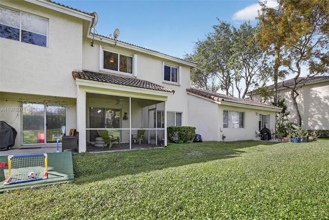 4824 SW 32nd Ter, Dania Beach, FL 33312