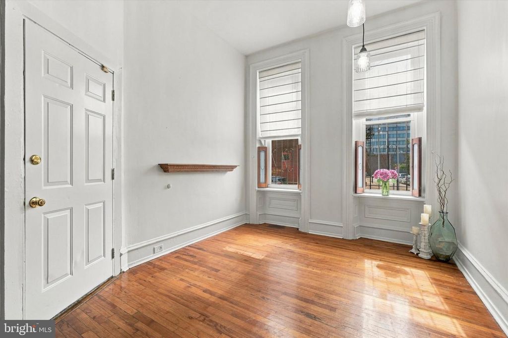 313 GREEN ST, PHILADELPHIA, PA 19123 — photo 2
