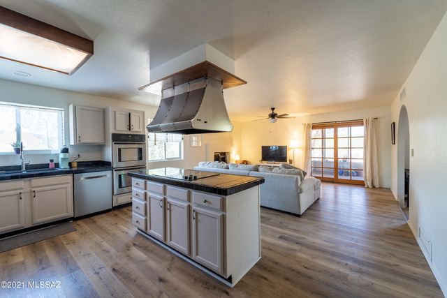 5463 N Stonehouse Place, Tucson, AZ 85750