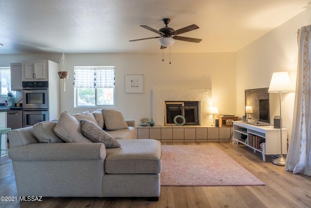 5463 N Stonehouse Place, Tucson, AZ 85750