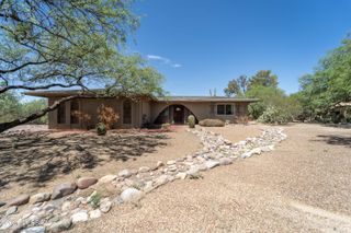 5463 N Stonehouse Place, Tucson, AZ 85750