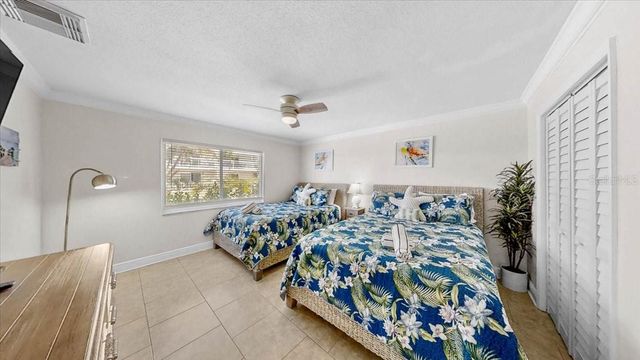 5830 MIDNIGHT PASS ROAD 3, Sarasota, FL 34242