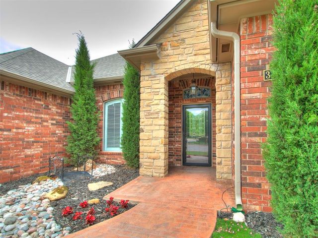 3141 Viewmont Court, Edmond, OK 73003
