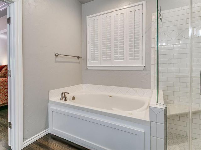 3141 Viewmont Court, Edmond, OK 73003