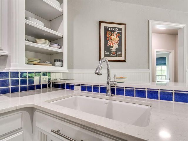 3141 Viewmont Court, Edmond, OK 73003