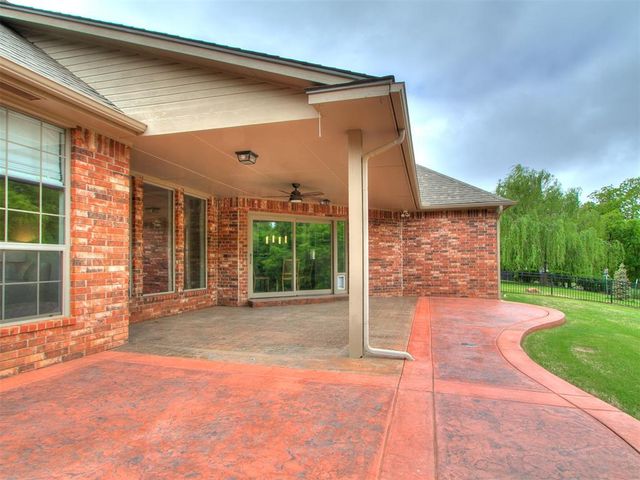 3141 Viewmont Court, Edmond, OK 73003