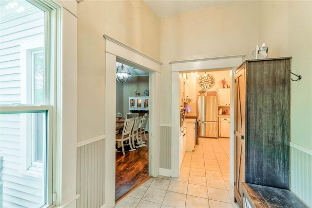 615 N Drew Avenue, Livingston, TX 77351