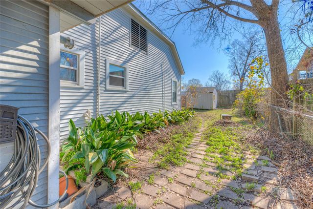 615 N Drew Avenue, Livingston, TX 77351