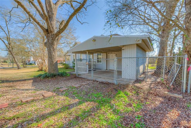 615 N Drew Avenue, Livingston, TX 77351