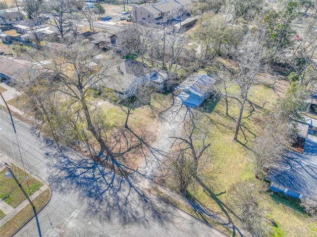 615 N Drew Avenue, Livingston, TX 77351
