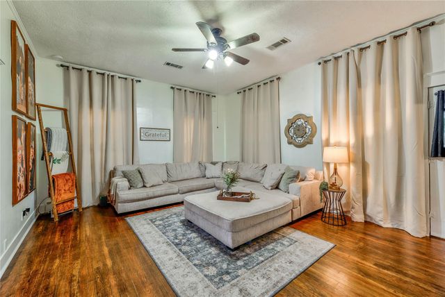 615 N Drew Avenue, Livingston, TX 77351