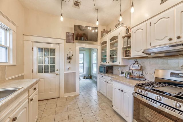 615 N Drew Avenue, Livingston, TX 77351