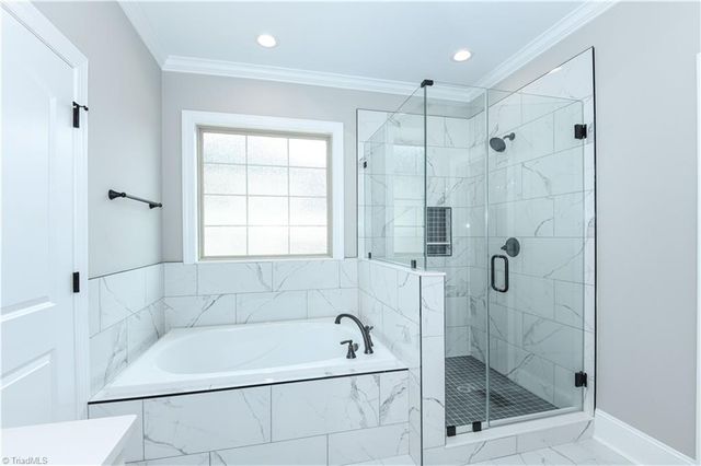 5483 Meadowlark Court, Winston-salem, NC 27106