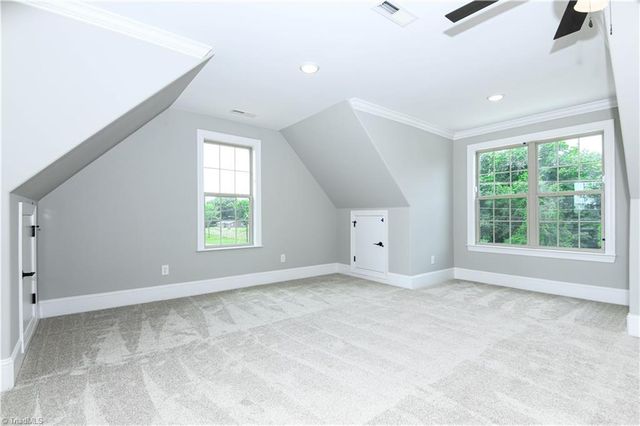 5483 Meadowlark Court, Winston-salem, NC 27106