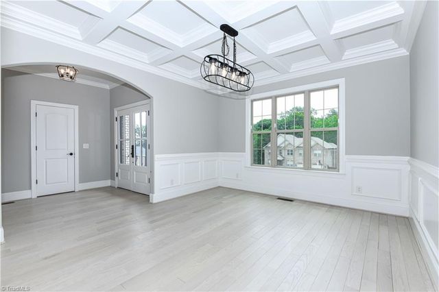 5483 Meadowlark Court, Winston-salem, NC 27106