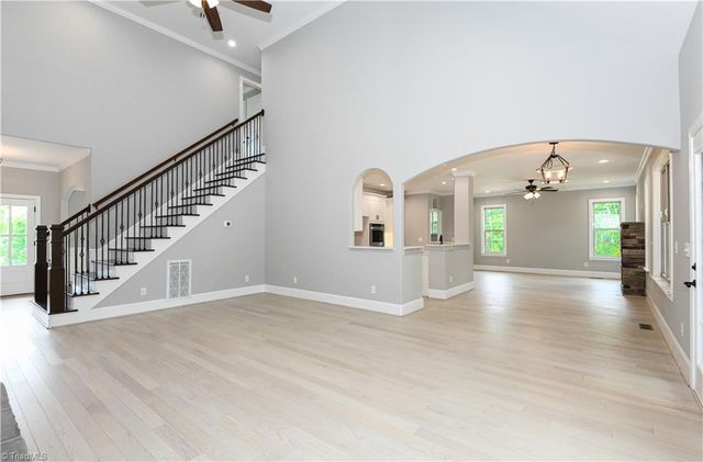 5483 Meadowlark Court, Winston-salem, NC 27106