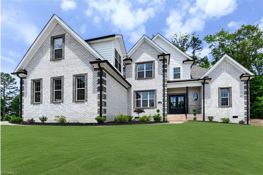 5483 Meadowlark Court, Winston-salem, NC 27106