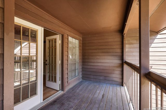 8633 Datapoint Dr Apt 224, San Antonio, TX 78229