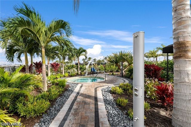 12361 Canal Grande DR, Fort Myers, FL 33913