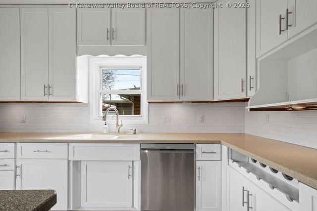 4400 Noyes Avenue, Charleston, WV 25304