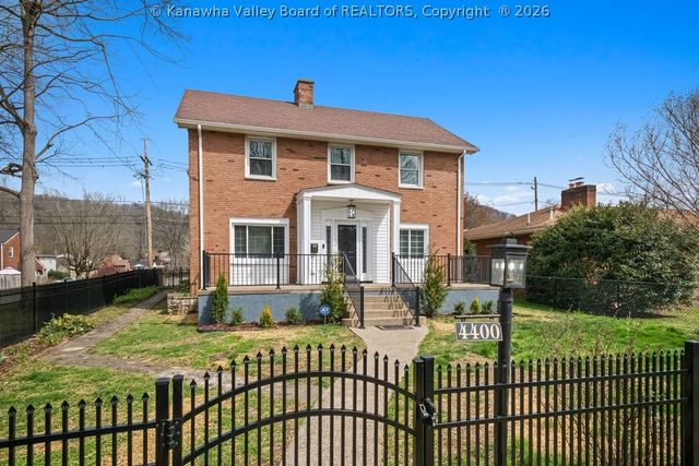 4400 Noyes Avenue, Charleston, WV 25304