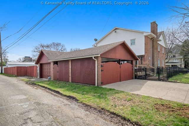 4400 Noyes Avenue, Charleston, WV 25304