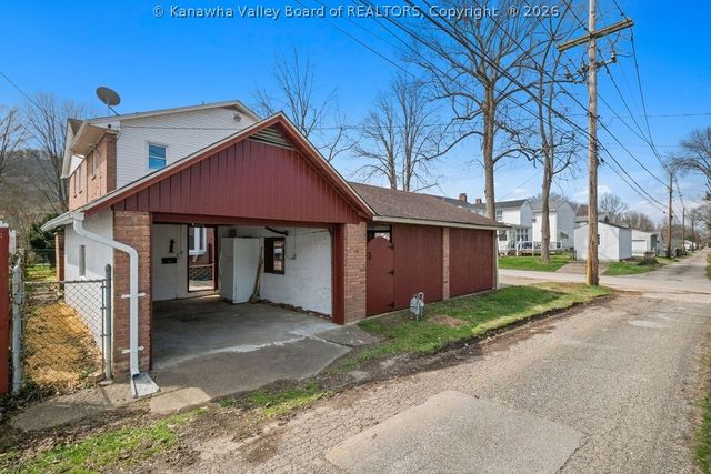 4400 Noyes Avenue, Charleston, WV 25304