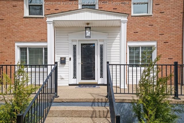 4400 Noyes Avenue, Charleston, WV 25304