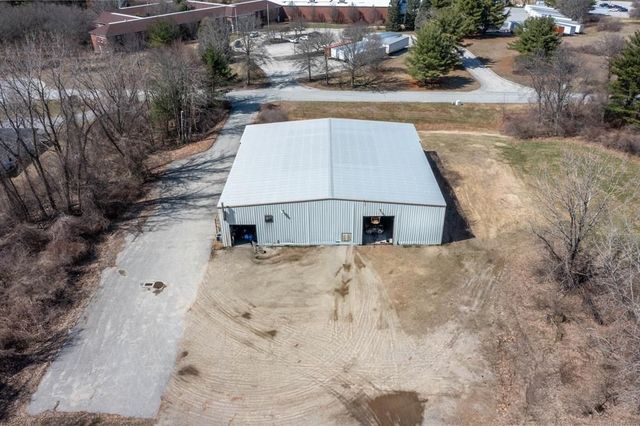 30 Crabtree Lane, Woodstock, CT 06281