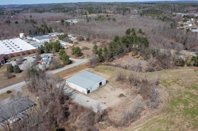 30 Crabtree Lane, Woodstock, CT 06281