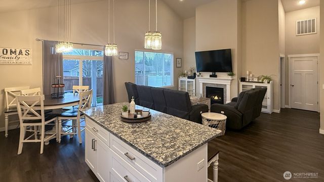 209 Fenway Court, Napavine, WA 98532