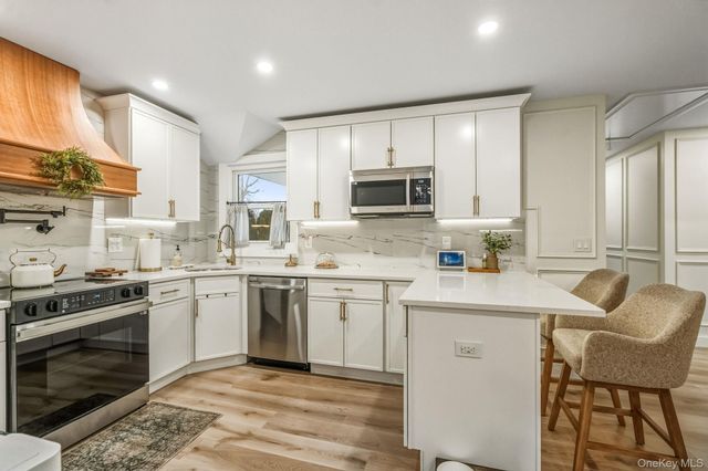 118 Ketcham Avenue, Patchogue, NY 11772