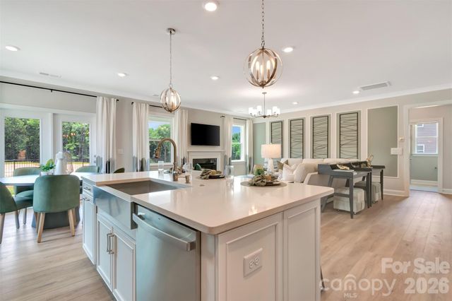 11200 Lochmere Road, Charlotte, NC 28278